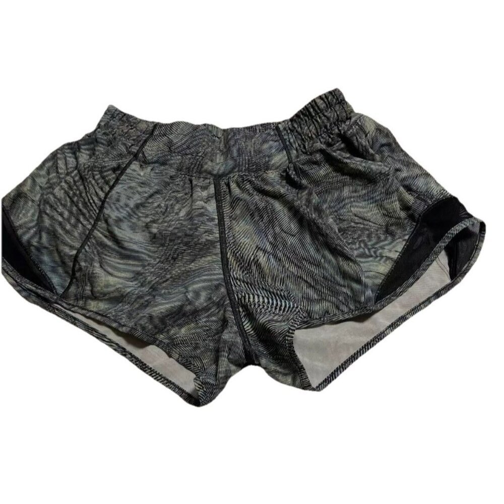 LULULEMON Womens Size 4 Multi Color Print Running Shorts Packable Breathable